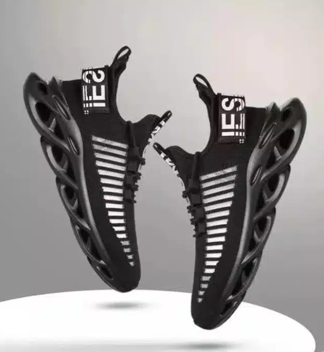Stylish Sports Shoes for Men (Black)