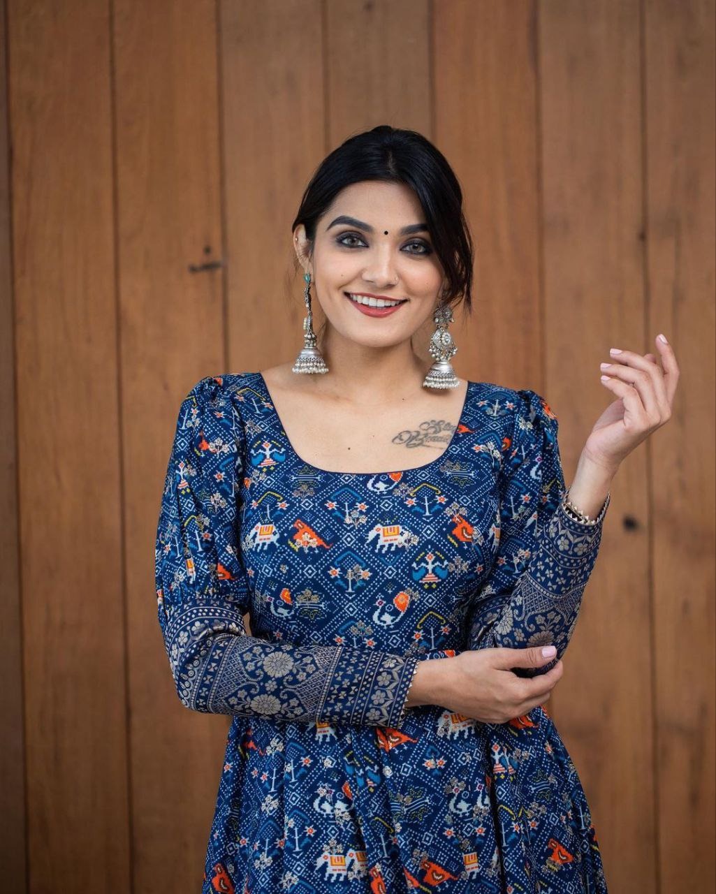 Stylish Printed Georgette Gown For Women