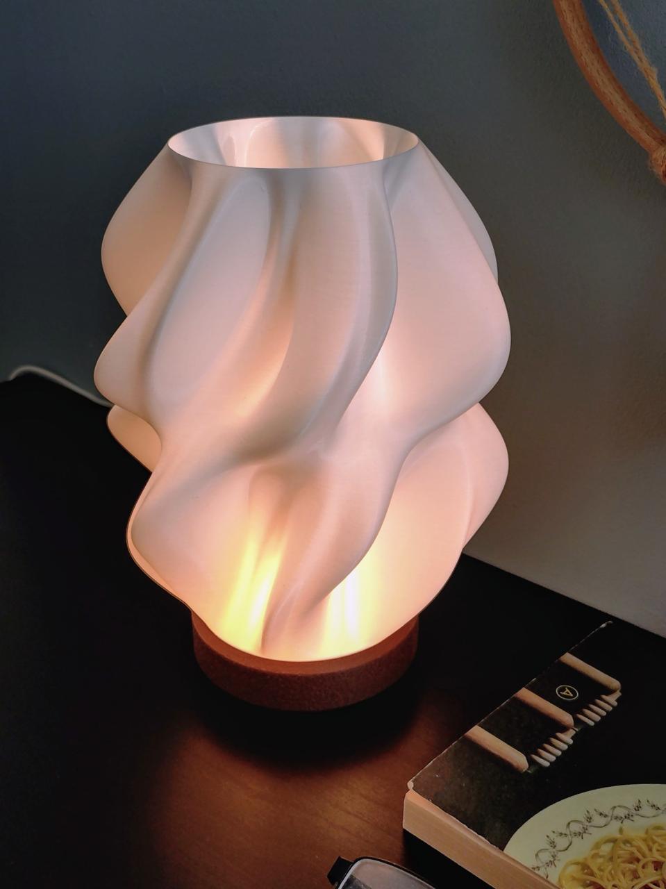 Aura Flow Tabletop Lamp – Midnight Edition (6-Inch)
