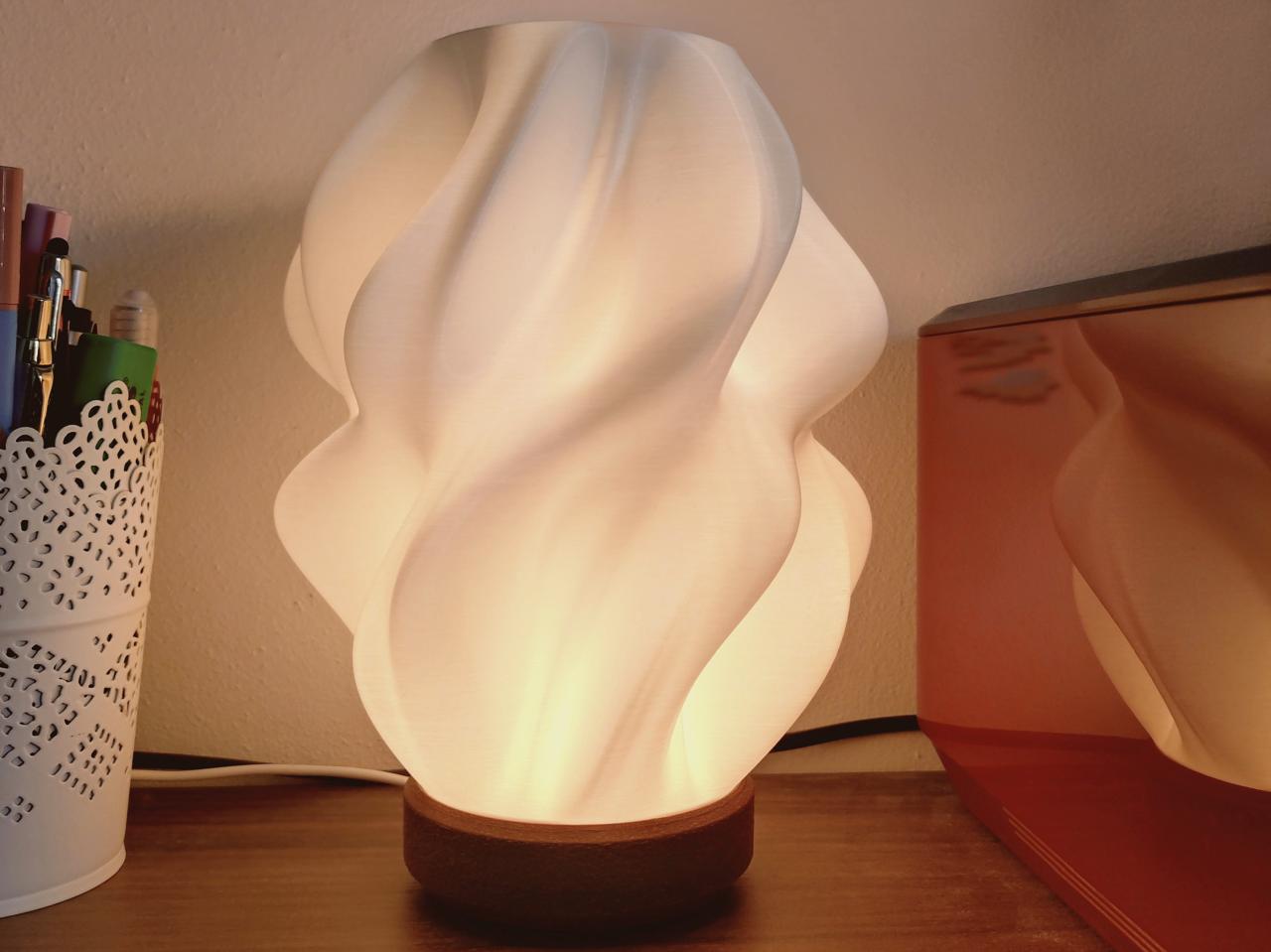 Aura Flow Tabletop Lamp – Midnight Edition (6-Inch)