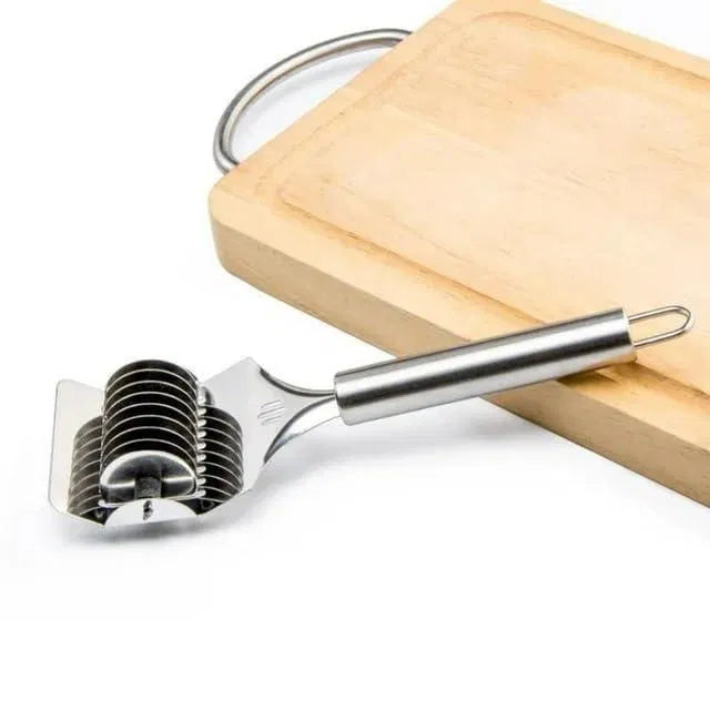 Stainless Steel Handheld Dough & Noodle Pasta Cutter Tool